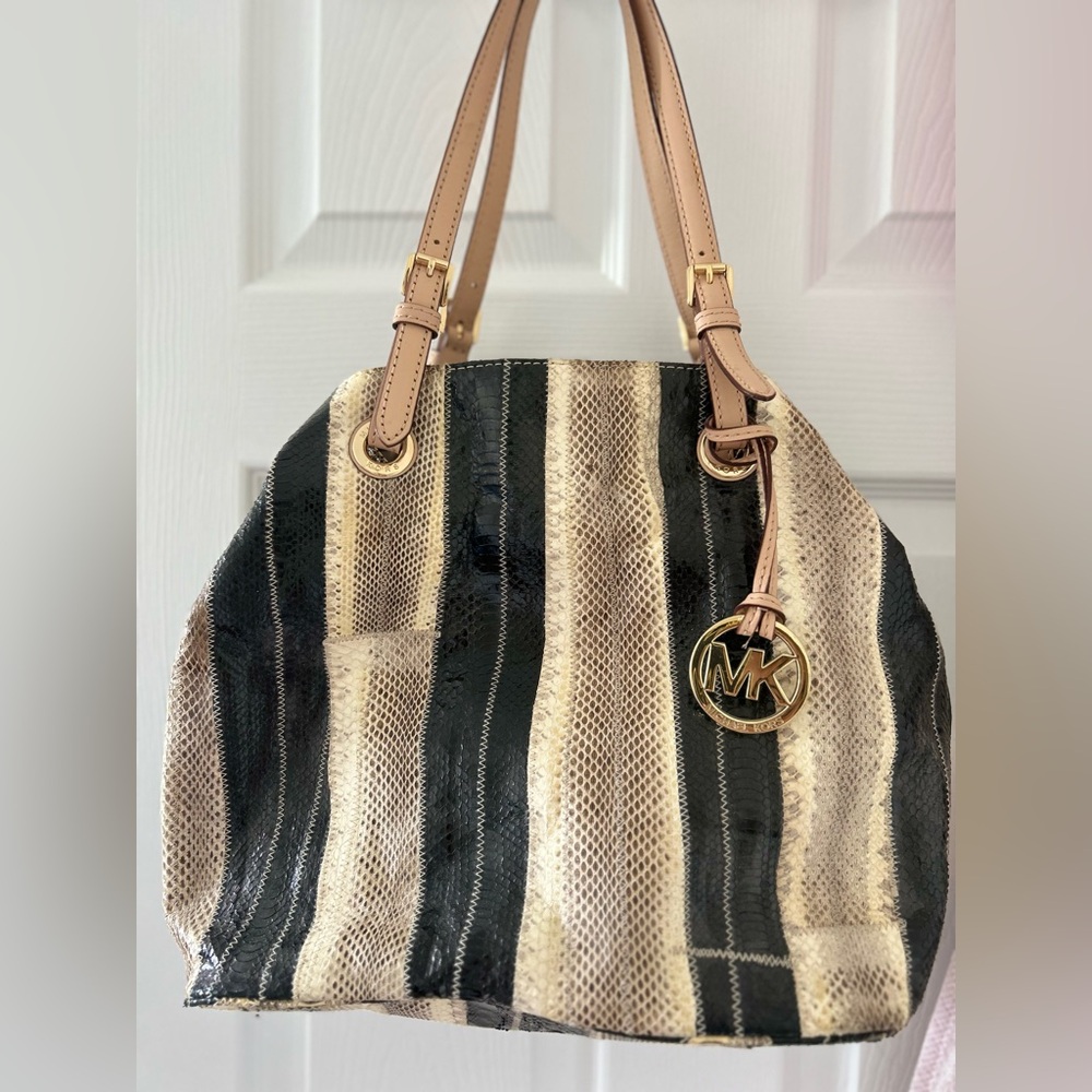 Michael Kors Black and Tan Shoulder Bag